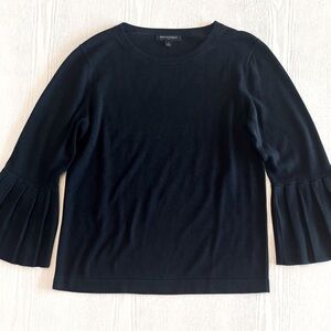 Banana Republic Sweater, flare sleeve Sz L